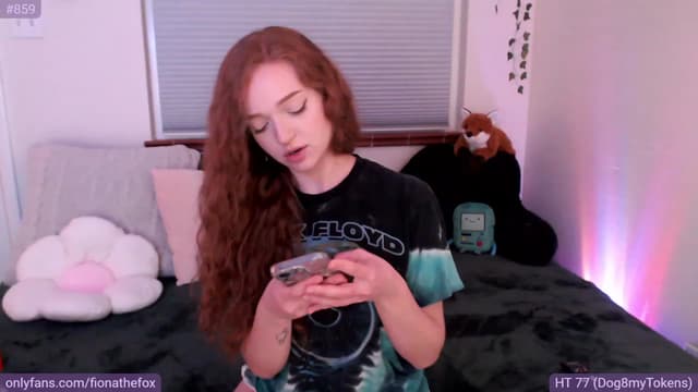 Gallery image thumbnail from Fiona's myfreecams stream on, 06/13/2023, 09:37 image 3 of 20