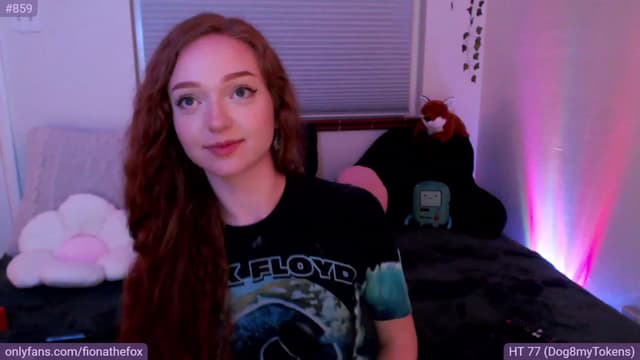 Gallery image thumbnail from Fiona's myfreecams stream on, 06/13/2023, 09:37 image 9 of 20