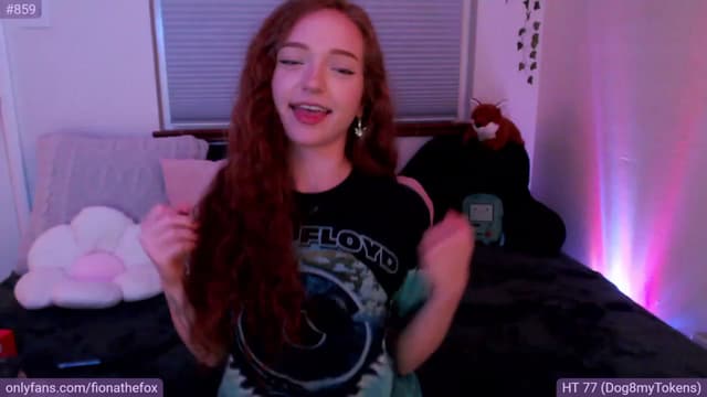 Gallery image thumbnail from Fiona's myfreecams stream on, 06/13/2023, 09:37 image 7 of 20