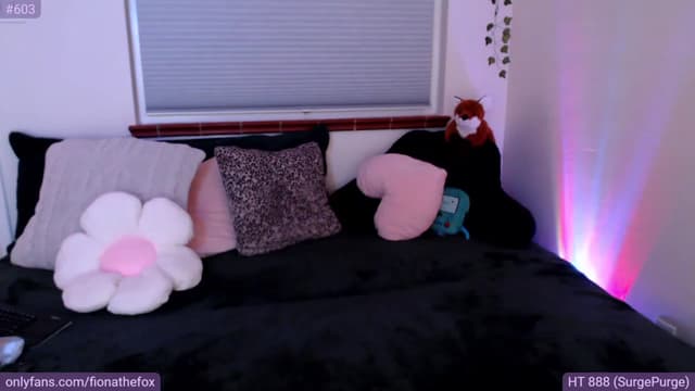 Gallery image thumbnail from Fiona's myfreecams stream on, 06/14/2023, 08:08 image 20 of 20