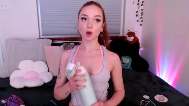 Gallery image thumbnail from Fiona's myfreecams stream on, 06/15/2023, 07:18 image 10 of 20