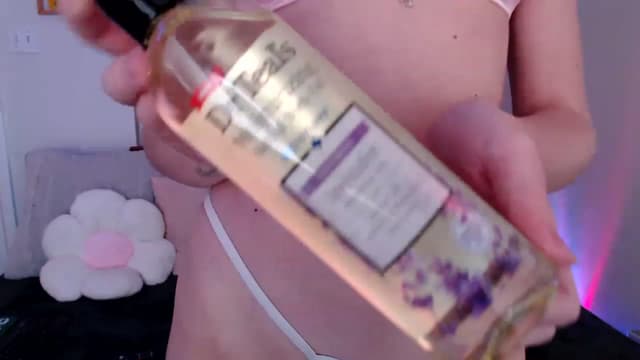 Gallery image thumbnail from Fiona's myfreecams stream on, 06/15/2023, 09:48 image 17 of 20