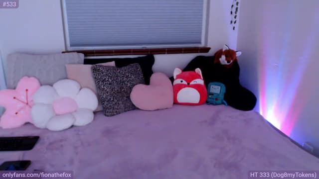 Gallery image thumbnail from Fiona's myfreecams stream on, 06/27/2023, 10:10 image 15 of 20