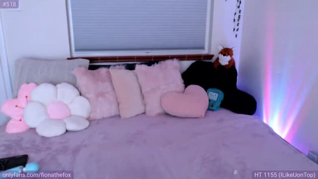 Gallery image thumbnail from Fiona's myfreecams stream on, 06/28/2023, 07:25 image 1 of 20
