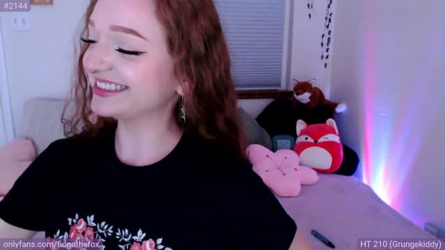 Gallery image thumbnail from Fiona's myfreecams stream on, 07/03/2023, 07:26 image 13 of 20