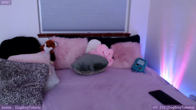 Gallery image thumbnail from Fiona's myfreecams stream on, 07/18/2023, 06:15 image 15 of 20