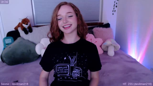 Gallery image thumbnail from Fiona's myfreecams stream on, 08/09/2023, 09:22 image 8 of 20