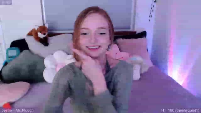 Gallery image thumbnail from Fiona's myfreecams stream on, 08/31/2023, 07:15 image 16 of 20