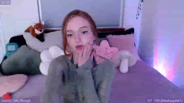 Gallery image thumbnail from Fiona's myfreecams stream on, 08/31/2023, 07:15 image 5 of 20