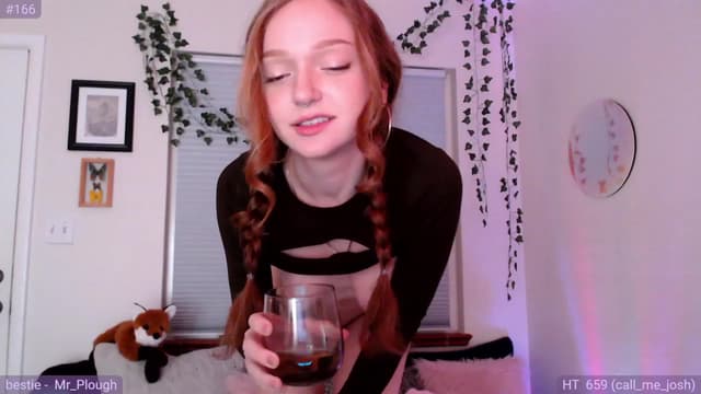 Gallery image thumbnail from Fiona's myfreecams stream on, 09/17/2023, 10:26 image 9 of 20