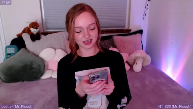 Gallery image thumbnail from Fiona's myfreecams stream on, 09/18/2023, 05:20 image 19 of 20