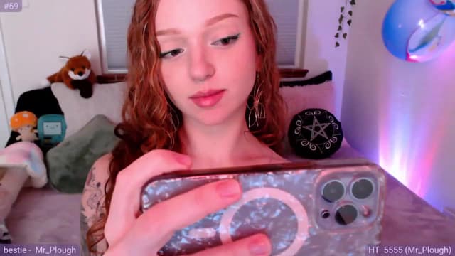Gallery image thumbnail from Fiona's myfreecams stream on, 10/06/2023, 08:39 image 18 of 20