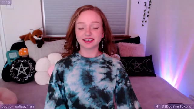 Gallery image thumbnail from Fiona's myfreecams stream on, 10/19/2023, 07:21 image 2 of 20