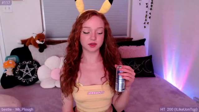 Gallery image thumbnail from Fiona's myfreecams stream on, 10/25/2023, 05:45 image 18 of 20
