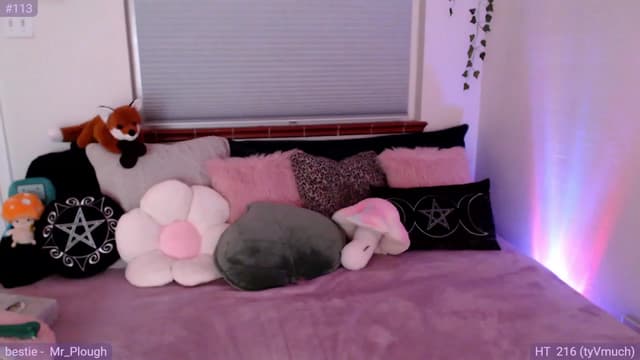 Gallery image thumbnail from Fiona's myfreecams stream on, 10/25/2023, 07:57 image 9 of 20