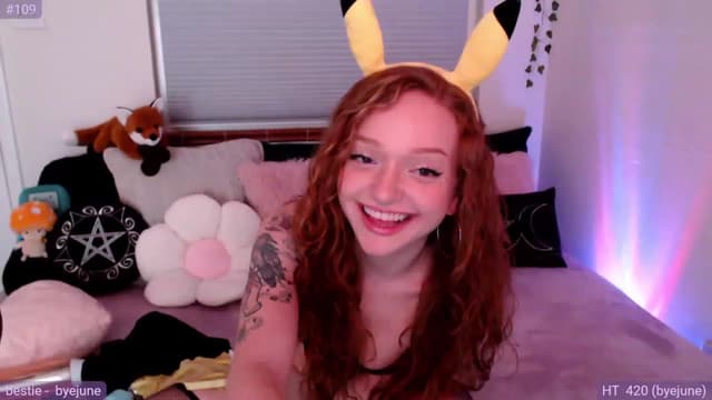 Gallery image thumbnail from Fiona's myfreecams stream on, 10/25/2023, 08:46 image 19 of 20