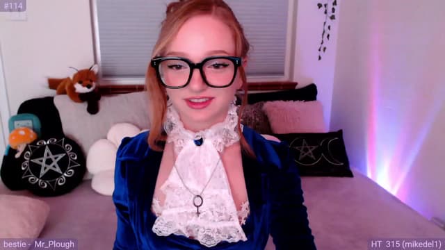 Gallery image thumbnail from Fiona's myfreecams stream on, 10/28/2023, 08:25 image 6 of 20