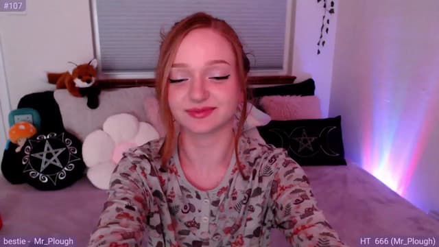 Gallery image thumbnail from Fiona's myfreecams stream on, 10/28/2023, 11:50 image 14 of 20
