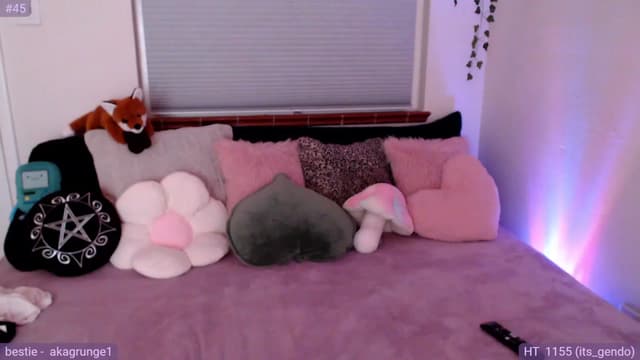 Gallery image thumbnail from Fiona's myfreecams stream on, 11/05/2023, 08:19 image 16 of 20