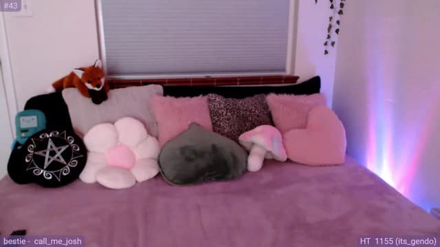 Gallery image thumbnail from Fiona's myfreecams stream on, 11/05/2023, 10:31 image 17 of 20