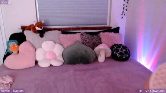 Gallery image thumbnail from Fiona's myfreecams stream on, 11/07/2023, 07:10 image 4 of 20