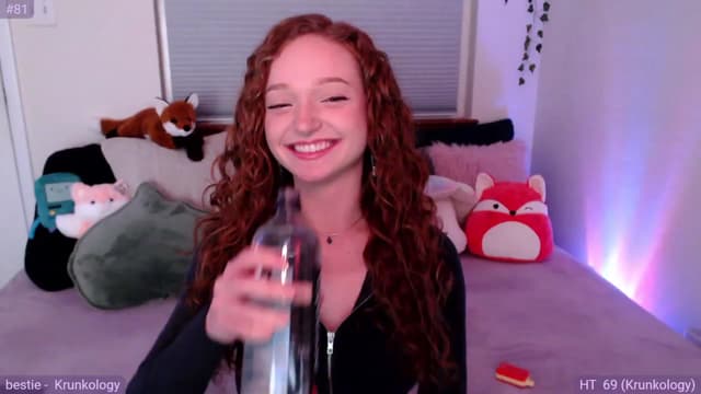 Gallery image thumbnail from Fiona's myfreecams stream on, 11/15/2023, 09:16 image 1 of 20