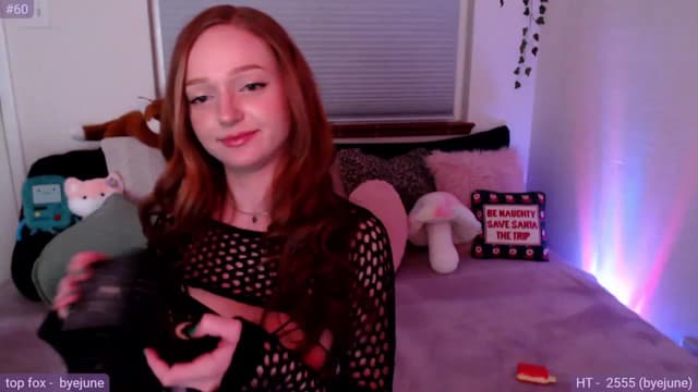 Gallery image thumbnail from Fiona's myfreecams stream on, 12/10/2023, 08:47 image 16 of 20