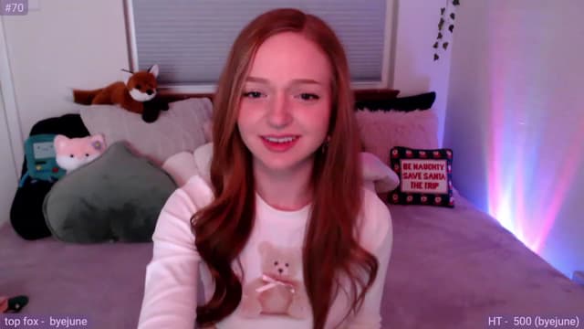 Gallery image thumbnail from Fiona's myfreecams stream on, 12/12/2023, 08:23 image 17 of 20