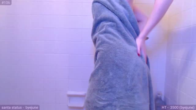 Gallery image thumbnail from Fiona's myfreecams stream on, 12/25/2023, 10:42 image 19 of 20