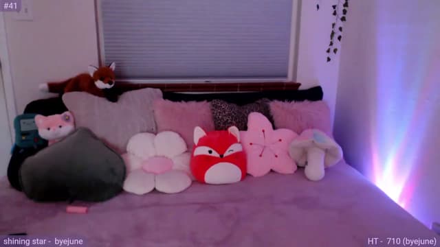 Gallery image thumbnail from Fiona's myfreecams stream on, 01/07/2024, 09:51 image 14 of 20