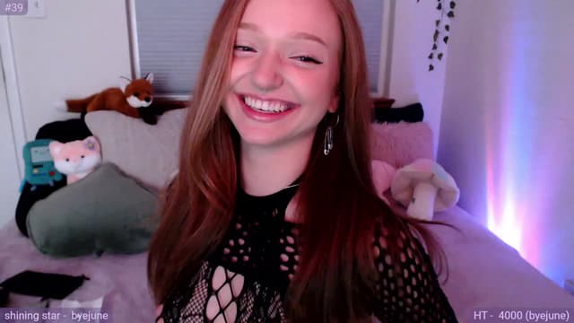 Gallery image thumbnail from Fiona's myfreecams stream on, 01/07/2024, 10:21 image 19 of 20