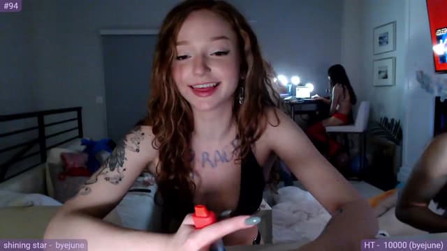 Gallery image thumbnail from Fiona's myfreecams stream on, 02/25/2024, 05:19 image 17 of 20