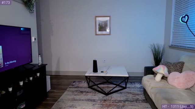 Gallery image thumbnail from Fiona's myfreecams stream on, 04/18/2024, 07:59 image 12 of 20