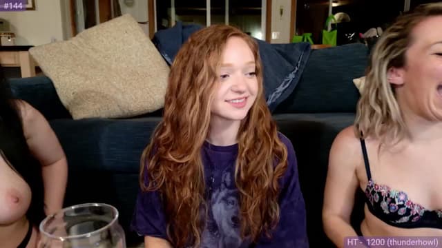 Gallery image thumbnail from Fiona's myfreecams stream on, 05/30/2024, 09:55 image 14 of 20