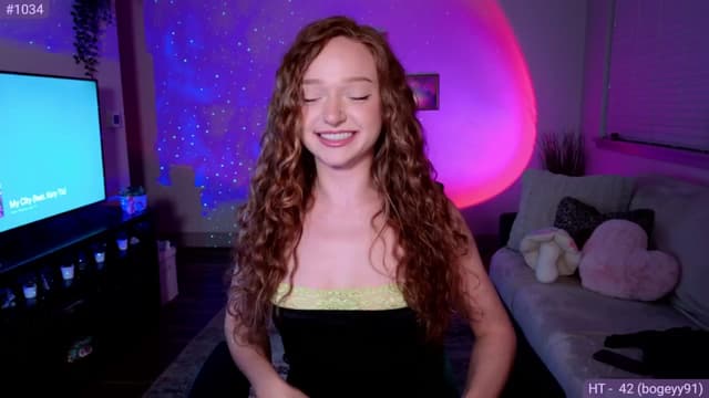 Gallery image thumbnail from Fiona's myfreecams stream on, 06/09/2024, 09:06 image 2 of 20