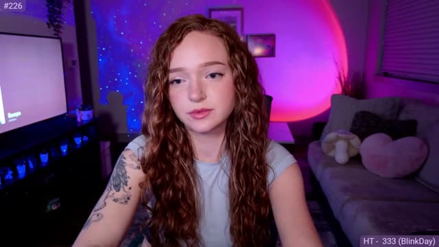 Gallery image thumbnail from Fiona's myfreecams stream on, 06/20/2024, 11:16 image 7 of 20