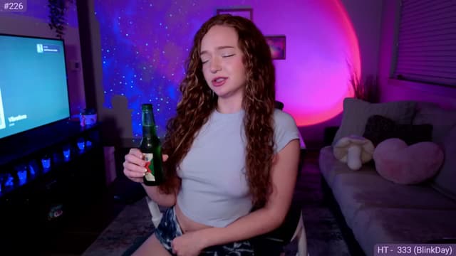 Gallery image thumbnail from Fiona's myfreecams stream on, 06/20/2024, 11:16 image 6 of 20