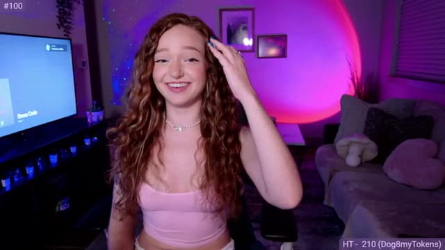 Gallery image thumbnail from Fiona's myfreecams stream on, 07/17/2024, 10:50 image 6 of 20