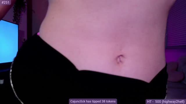 Gallery image thumbnail from Fiona's myfreecams stream on, 08/10/2024, 11:15 image 6 of 20