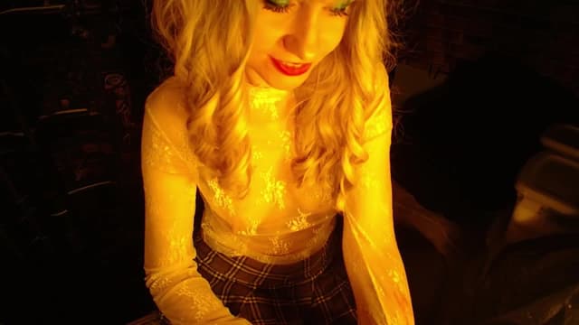 Gallery image thumbnail from H0NEY's myfreecams stream on, 09/19/2025, 14:37 image 10 of 20