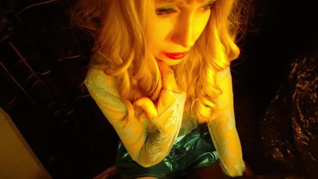 Gallery image thumbnail from H0NEY's myfreecams stream on, 10/25/2025, 14:47 image 17 of 20
