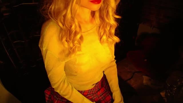 Gallery image thumbnail from H0NEY's myfreecams stream on, 11/20/2025, 23:52 image 5 of 20