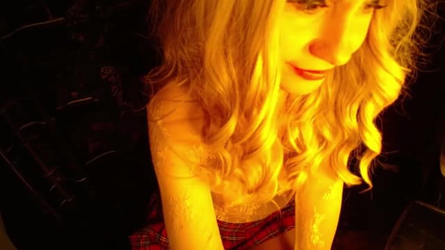 Gallery image thumbnail from H0NEY's myfreecams stream on, 12/20/2025, 09:57 image 8 of 20