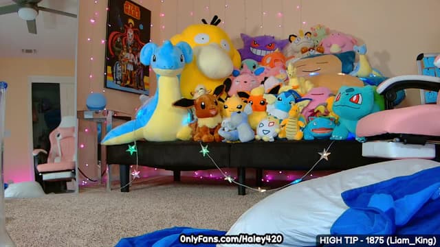 Gallery image thumbnail from HALEY's myfreecams stream on, 02/03/2024, 08:11 image 11 of 20
