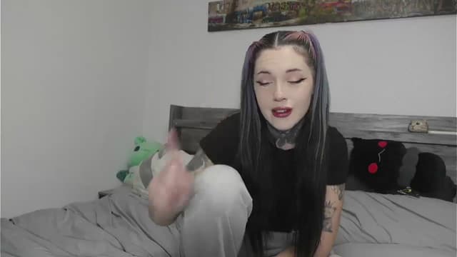 Gallery image thumbnail from Hxzel's myfreecams stream on, 04/08/2026, 03:44 image 7 of 20