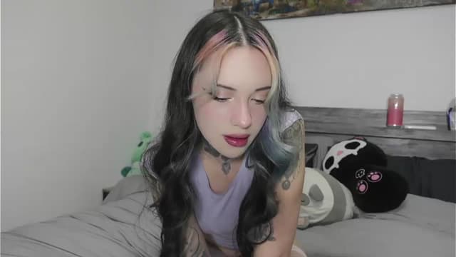 Gallery image thumbnail from Hxzel's myfreecams stream on, 04/14/2026, 03:13 image 10 of 20