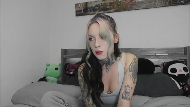 Gallery image thumbnail from Hxzel's myfreecams stream on, 04/16/2026, 02:54 image 15 of 20
