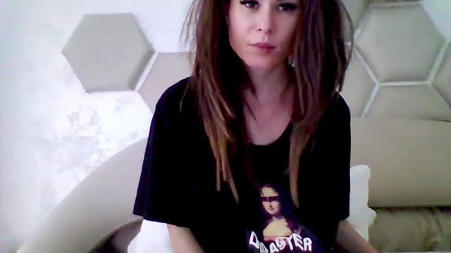 Gallery image thumbnail from Isa__'s myfreecams stream on, 05/31/2023, 07:46 image 5 of 20