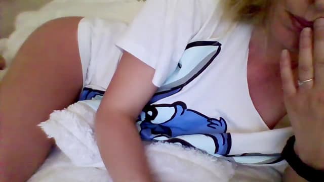 Gallery image thumbnail from Isa__'s myfreecams stream on, 06/22/2024, 19:14 image 20 of 20