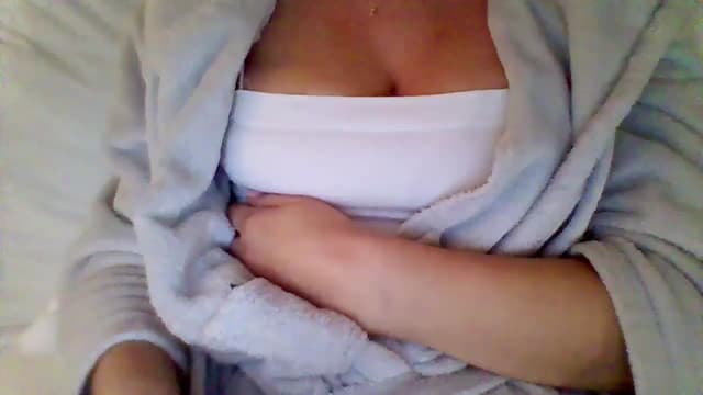 Gallery image thumbnail from Isa__'s myfreecams stream on, 10/10/2024, 09:20 image 17 of 20